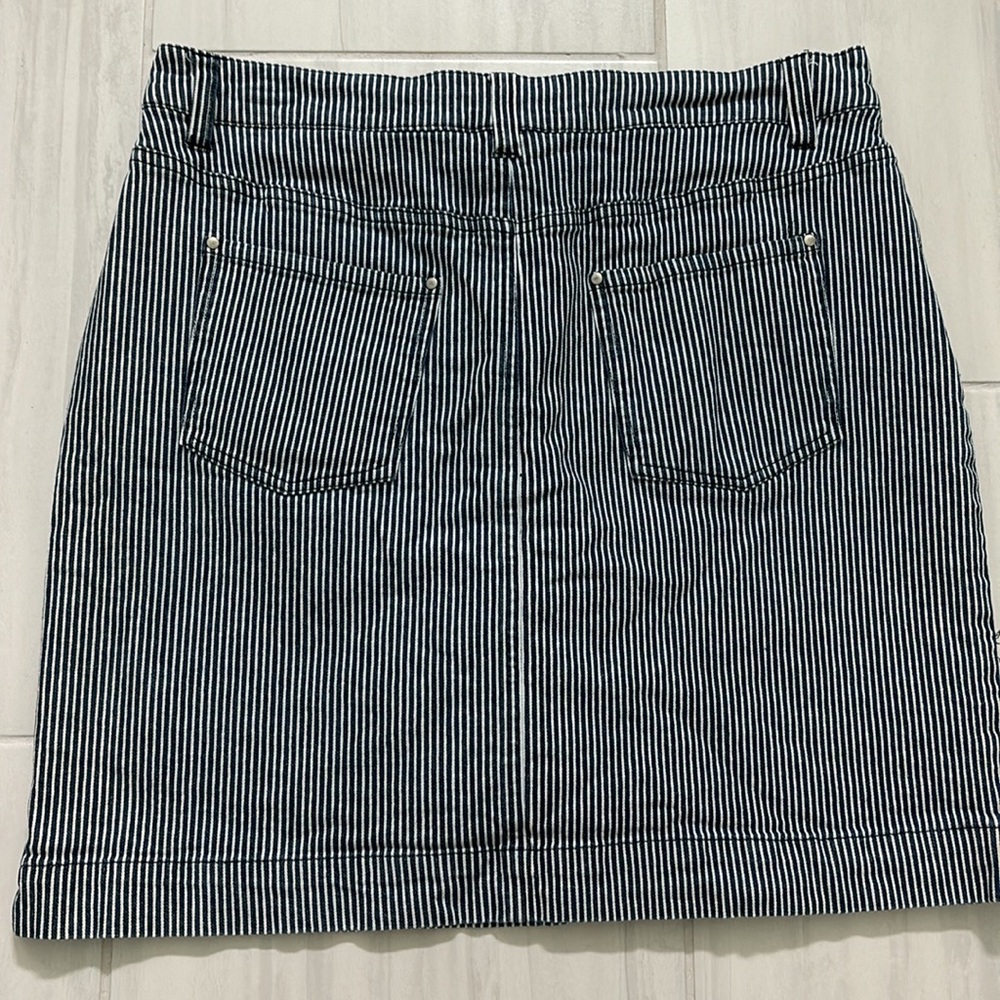 Christopher & Banks Striped Denim Skort size 8 - Picture 6 of 6